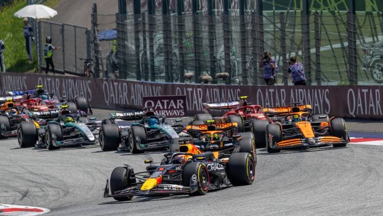 Formula 1 Championship - Formula 1 Qatar Airways Austrian Grand Prix 2024 - Sprint Race First lap during Formula 1 Qatar Airways Austrian Grand Prix 2024 - Sprint Race, Formula 1 Championship in Austria, Austria, June 29 2024 Austria Austria  Copyright: xIPAxSport ABACAx