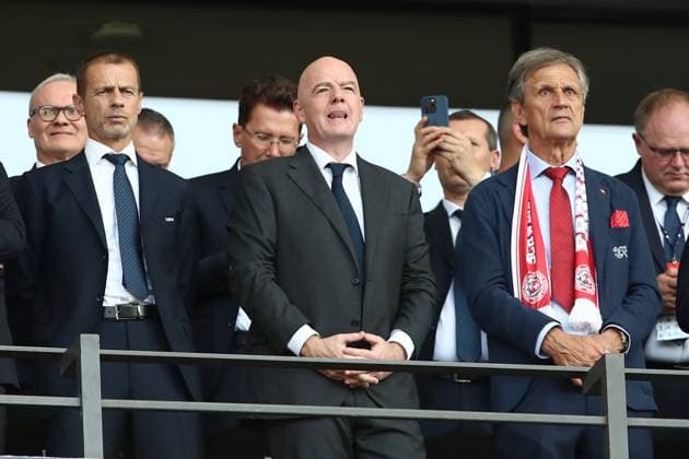 29.06.2024, xtgx, Fussball EM 2024 1 8 Finale, Schweiz - Italien emspor, v.l. UEFA Präsident Aleksander Äaeferin Ceferin und FIFA Präsident Gianni Infantino Dominique Blanc (Präsident des Schweizer Fussballverbandes) (UEFA REGULATIONS PROHIBIT ANY USE OF PHOTOGRAPHS as IMAGE SEQUENCES and or QUASI-VIDEO) Berlin