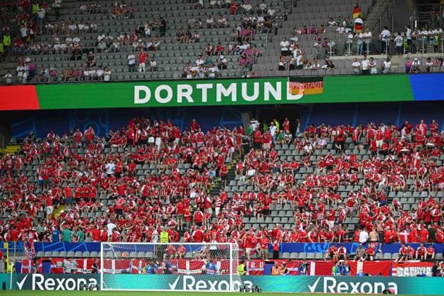 Fußball, Herren, Saison 2023 24, Euro EM 2024 (Achtelfinale in Dortmund), Deutschland - Dänemark, Fans von Dänemark auf der Tribüne , 29.06. 2024, Copyright: xMatthiasxKochx