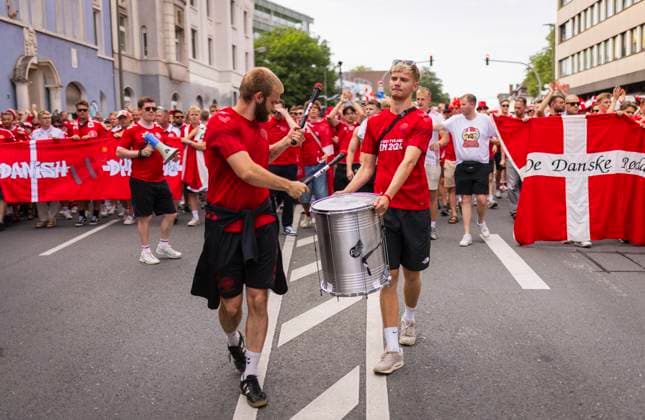 Dortmund, Germany. 29th Jun 2024. Danish fans mash from Westpark to the stadium. Germany - Denmark Deutschland - Dänemark 29.06.2024