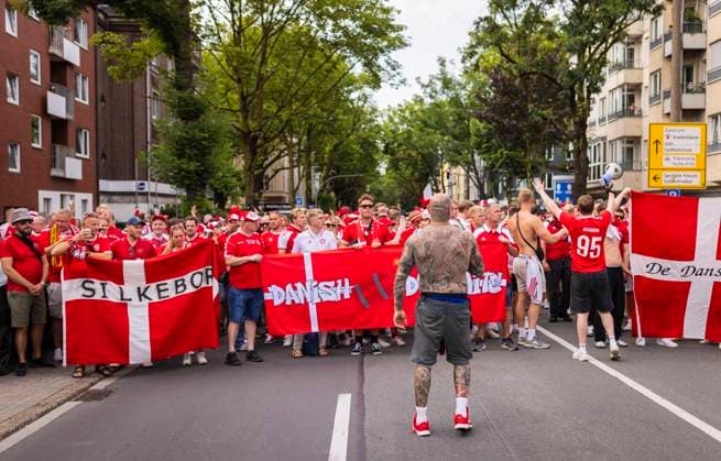 Dortmund, Germany. 29th Jun 2024. Danish fans mash from Westpark to the stadium. Germany - Denmark Deutschland - Dänemark 29.06.2024