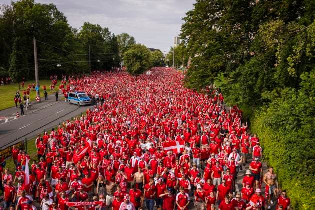 Dortmund, Germany. 29th Jun 2024. Danish fans mash from Westpark to the stadium. Germany - Denmark Deutschland - Dänemark 29.06.2024
