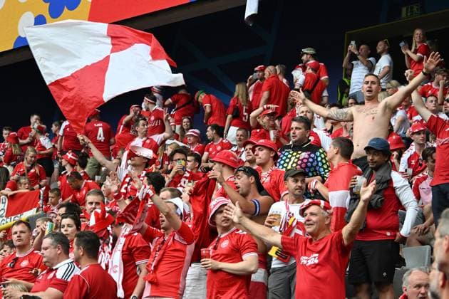 29.06.2024, xsltx, Fussball EM 2024 1 8 Finale, Deutschland - Dänemark emspor, v.l. Emotionen, Fans, Stimmung, Fahnen, Logo, Dänemark, Daenemark, Zuschauer, Trikots (UEFA REGULATIONS PROHIBIT ANY USE OF PHOTOGRAPHS as IMAGE SEQUENCES and or QUASI-VIDEO) Dortmund