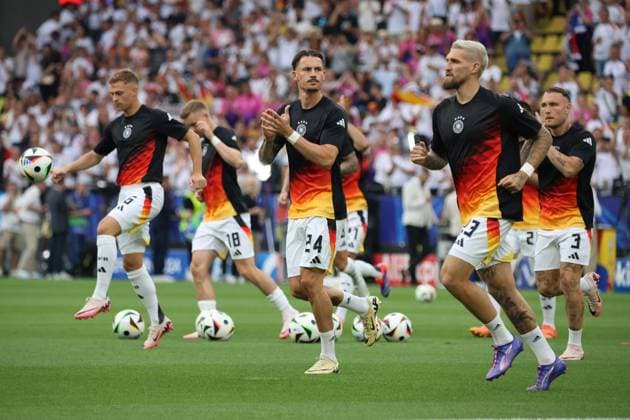 29.06.2024, Fussball, Herren, UEFA Europameisterschaft 2024, Achtelfinale, Deutschland - Dänemark, Robin Koch (Deutschland), Robert Andrich (Deutschland), Joshua Kimmich (Deutschland), David Raum (Deutschland) Dortmund Signal-Iduna-Park Nordrhein-Westfalen Deutschland (DE) Copyright: xSebastianxBachx