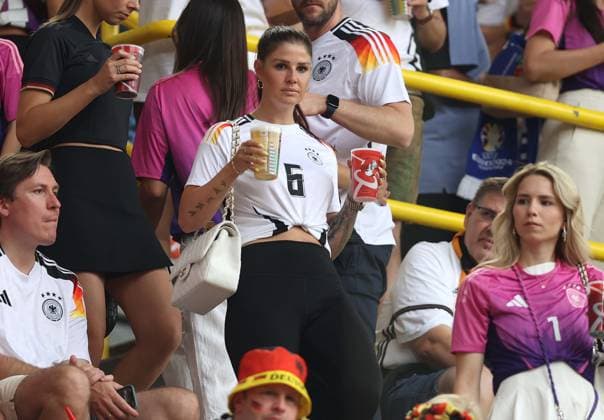- Germany v Denmark, UEFA EURO, EM, Europameisterschaft,Fussball 2024, Round Of 16, Dortmund Football Stadium, Signal Iduna Park, Dortmund, Germany - 29th June 2024. Lina Kimmich wife to Joshua Kimmich of Germany & FC Bayern Munich. - Germany v Denmark, UEFA Euro 2024, Round Of 16, Dortmund Football Stadium, Signal Iduna Park, Dortmund, Germany - 29th June 2024. Dortmund Dortmund Football Stadium, Signal Iduna Park Germany Copyright: xDanxWeirx CP_Germany_Denmark_26