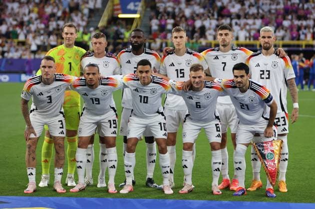 29.06.2024, Fussball, Herren, UEFA Europameisterschaft 2024, Achtelfinale, Deutschland - Dänemark, Das Mannschaftsbild (Deutschland) Dortmund Signal-Iduna-Park Nordrhein-Westfalen Deutschland (DE) Copyright: xSebastianxBachx
