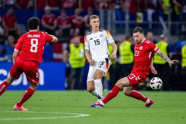 240629 Nico Schlotterbeck of Germany and Pierre-Emilie Hojbjerg of Denmark during the UEFA EURO, EM, Europameisterschaft,Fussball 2024 Football Championship round of 16 match between Germany and Denmark on June 29, 2024 in Dortmund. Photo: Jesper Zerman BILDBYRAN kod JZ JZ0545 fotboll football soccer fotball fotbolls-em europamästerskap em uefa euro uefa european football championship euro 2024 tyskland germany danmark denmark bbeng Copyright: JESPERxZERMAN BB240629JZ015