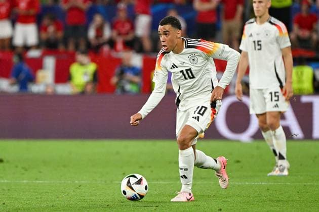 Fußball, Herren, Saison 2023 24, Euro EM 2024 (Achtelfinale in Dortmund), Deutschland - Dänemark, Jamal Musiala (Deutschland) in Aktion, am Ball , 29.06. 2024, Copyright: xMatthiasxKochx
