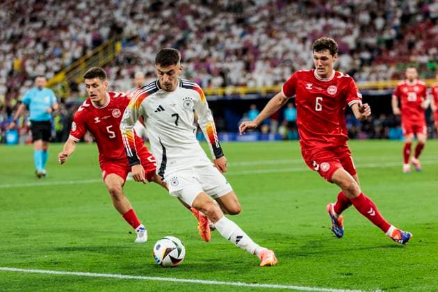 UEFA EURO, EM, Europameisterschaft,Fussball 2024: Deutschland - Dänemark; 29.06.2024 Kai Havertz (Deutschland, 7), Joakim Maehle Pedersen (Dänemark, 5), Andreas Christensen (Dänemark, 6). UEFA EURO 2024: Deutschland - Dänemark; BVB Stadion Dortmund, Dortmund am 29.06.2024 Copyright: xBEAUTIFULxSPORTS Wunderlx