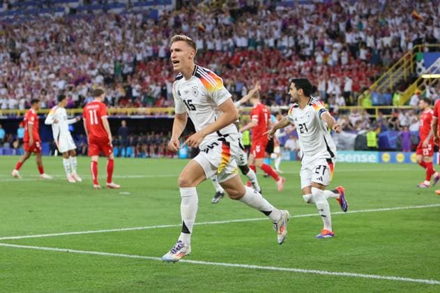 29.06.2024, Fussball, Herren, UEFA Europameisterschaft 2024, Achtelfinale, Deutschland - Dänemark, Torjubel zum vermeintlichen 1:0, Torschütze: Nico Schlotterbeck (Deutschland) Dortmund Signal-Iduna-Park Nordrhein-Westfalen Deutschland (DE) Copyright: xSebastianxBachx