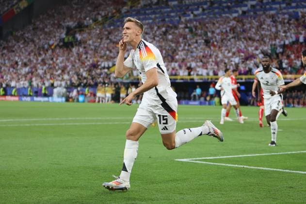 29.06.2024, Fussball, Herren, UEFA Europameisterschaft 2024, Achtelfinale, Deutschland - Dänemark, Torjubel zum vermeintlichen 1:0, Torschütze: Nico Schlotterbeck (Deutschland) Dortmund Signal-Iduna-Park Nordrhein-Westfalen Deutschland (DE) Copyright: xSebastianxBachx