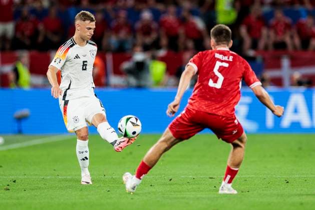 UEFA EURO, EM, Europameisterschaft,Fussball 2024: Deutschland - Dänemark; 29.06.2024 Joshua Kimmich (Deutschland, 6), Joakim Maehle Pedersen (Dänemark, 5). UEFA EURO 2024: Deutschland - Dänemark; BVB Stadion Dortmund, Dortmund am 29.06.2024 Copyright: xBEAUTIFULxSPORTS Wunderlx