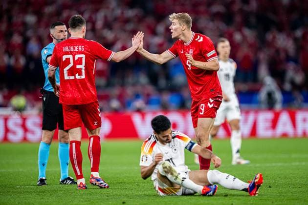 240629 Pierre-Emilie Hojbjerg and Rasmus Hojlund of Denmark and Ilkay Gundogan of Germany during the UEFA EURO, EM, Europameisterschaft,Fussball 2024 Football Championship round of 16 match between Germany and Denmark on June 29, 2024 in Dortmund. Photo: Jesper Zerman BILDBYRAN kod JZ JZ0545 fotboll football soccer fotball fotbolls-em europamästerskap em uefa euro uefa european football championship euro 2024 tyskland germany danmark denmark bbeng Copyright: JESPERxZERMAN BB240629JZ073