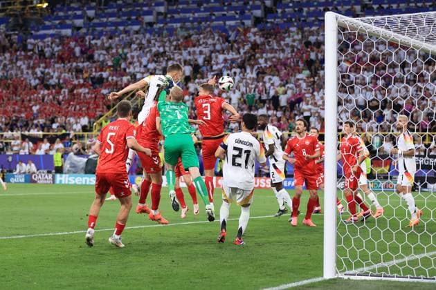 Football - UEFA EURO, EM, Europameisterschaft,Fussball 2024 - Round of 16 - Germany v Denmark 29th June 2024 - UEFA EURO 2024 - Round of 16 - Germany v Denmark - Nico Schlotterbeck of Germany scores but the goal is disallowed - Photo: Simon Stacpoole Offside. Dortmund Germany Copyright: xSimonxStacpoolexOffside