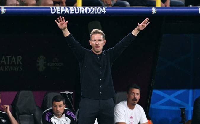 Fussball, Europameisterschaft, EURO 2024, Achtelfinale, Signal Iduna Park Dortmund: Deutschland - Dänemark; Bundestrainer Julian Nagelsmann (GER). Aktion, Einzelbild.