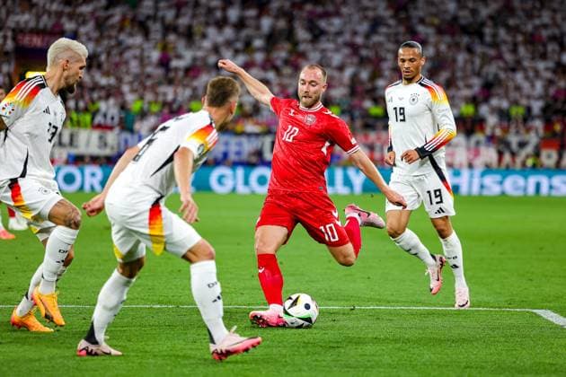 Germany v Denmark Euro 2024 29 06 2024. Round of 16 Christian Eriksen of Denmark crosses the ball during the Round of 16 Euro 2024 match between Germany and Denmark at Signal Iduna Park, Dortmund, Germany on 29 June 2024. Editorial use only , Copyright: xNigelxKeenex PSI-19906-0025