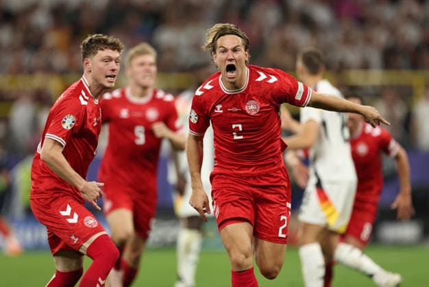 29.06.2024, Fussball Europameisterschaft, UEFA EURO, EM, Europameisterschaft,Fussball 2024, Deutschland - Dänemark, Achtelfinale, BVB Stadion Dortmund, v.l., Torjubel zum aberkannten 0:1 durch Joachim Christian Andersen (Dänemark), Goal celebration, celebrate the goal Copyright: HMBxMedia