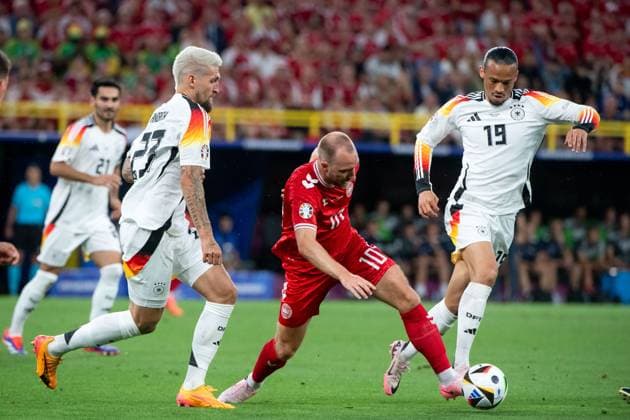 Christian Eriksen (Daenemark, 10) im Zweikampf mit Robert Andrich (Deutschland, 23), Leroy Sane (Deutschland, 19), GER, Germany (GER) vs Denmark (DEN), Fussball Europameisterschaft, UEFA EURO, EM, Europameisterschaft,Fussball 2024, Round of 16, 29.06.2024 GER, Germany (GER) vs Denmark (DEN), Fussball Europameisterschaft, UEFA EURO 2024, Round of 16, 29.06.2024 Dortmund Copyright: xEibner-Pressefoto Memmlerx EP_MMR