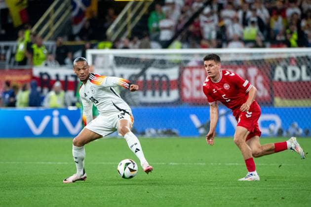 Leroy Sane (Deutschland, 19) im Zweikampf mit Joakim Maehle Pedersen (Daenemark, 05), GER, Germany (GER) vs Denmark (DEN), Fussball Europameisterschaft, UEFA EURO, EM, Europameisterschaft,Fussball 2024, Round of 16, 29.06.2024 GER, Germany (GER) vs Denmark (DEN), Fussball Europameisterschaft, UEFA EURO 2024, Round of 16, 29.06.2024 Dortmund Copyright: xEibner-Pressefoto Memmlerx EP_MMR