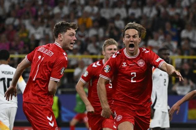 29.06.2024, xpsx, Fussball EM 2024 1 8 Finale, Deutschland - Dänemark emspor, v.l. Torjubel bei Joachim Christian Andersen (Dänemark Daenemark) nach dem vermeintlichen Tor zum 0:1 Abseitstor Abseits (DFL DFB REGULATIONS PROHIBIT ANY USE OF PHOTOGRAPHS as IMAGE SEQUENCES and or QUASI-VIDEO) Dortmund
