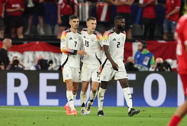 29.06.2024, Fussball Europameisterschaft, UEFA EURO, EM, Europameisterschaft,Fussball 2024, Deutschland - Dänemark, Achtelfinale, BVB Stadion Dortmund, v.l., Torjubel zum 1:0 durch Kai Havertz (Deutschland), Goal celebration, celebrate the goal Copyright: HMBxMedia