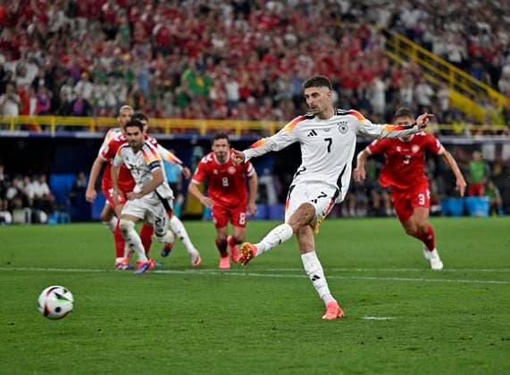 29.06.2024, Fussball UEFA EURO, EM, Europameisterschaft,Fussball 2024, Achtelfinale, Deutschland - Dänemark, in der BVB-Arena Dortmund, Kai Havertz (Deutschland) trifft per Foulelfmeter zum 1:0