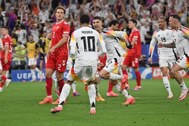 29.06.2024, xjrdrx, Fussball EM 2024 1 8 Finale, Deutschland - Dänemark emspor, v.l. Torjubel nach dem Tor zum celebrating the goal celebrate 1:0 durch Kai Havertz (Deutsche Fussball Nationalmannschaft DFB) Handelfmeter Elfmeter (UEFA REGULATIONS PROHIBIT ANY USE OF PHOTOGRAPHS as IMAGE SEQUENCES and or QUASI-VIDEO) Dortmund