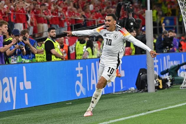 29.06.2024, xjrdrx, Fussball EM 2024 1 8 Finale, Deutschland - Dänemark emspor, v.l. Torjubel nach dem Tor zum celebrating the goal celebrate 2:0 durch Jamal Musiala (Deutsche Fussball Nationalmannschaft DFB) (UEFA REGULATIONS PROHIBIT ANY USE OF PHOTOGRAPHS as IMAGE SEQUENCES and or QUASI-VIDEO) Dortmund