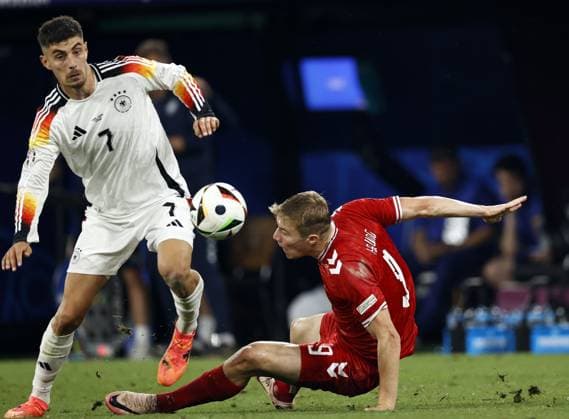 Dortmund - Kai Havertz of Germany, Rasmus Hojlund of Denmark during the UEFA EURO, EM, Europameisterschaft,Fussball 2024 round of 16 match between Germany and Denmark at BVB Stadium Dortmund on June 29, 2024 in Dortmund, Germany. ANP Hollandse Hoogte MAURICE VAN STEEN UEFA EURO 2024 2024 xVIxANPxSportx xVanxSteenxFotografiexIVx 502370604 originalFilename: 502370604.jpg