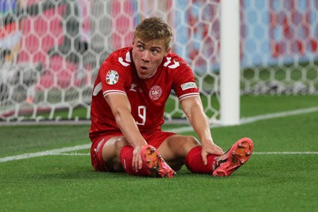 EM 2024: Deutschland - Dänemark am 29.06.2024 in dem BVB Stadion Dortmund in Dortmund Rasmus Winther Hojlund (Dänemark Daenemark 9) unzufrieden, enttäuscht, enttaeuscht, niedergeschlagen.