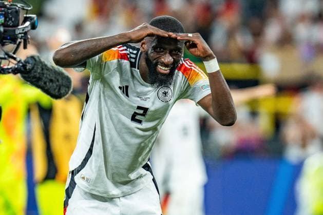 Sport Themen der Woche KW26 Sport Bilder des Tages Freude bei Antonio Ruediger (Deutschland 02) Deutschland vs. Daenemark, Herren, Fussball, Achtelfinale, EURO 2024, 29.06.2024, Europameisterschaft Deutschland vs. Daenemark, Herren, Fussball, Achtelfinale, EURO 2024, 29.06.2024, Europameisterschaft Dortmund *** Joy at Antonio Ruediger Germany 02 Germany vs Denmark, Men, Football, Round of 16, EURO 2024, 29 06 2024, European Championship Germany vs Denmark, Men, Football, Round of 16, EURO 2024, 29 06 2024, European Championship Dortmund Copyright: xEibner-Pressefoto BahhoxKarax EP_GER