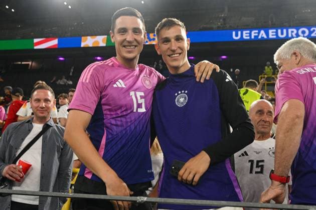 Fußball, Herren, Saison 2023 24, Euro EM 2024 (Achtelfinale in Dortmund), Deutschland - Dänemark, v.l. Keven Schlotterbeck und Nico Schlotterbeck (Deutschland) , 29.06. 2024, Copyright: xMatthiasxKochx