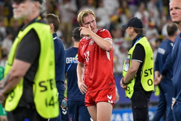 Victor Kristiansen 17 (Denmark) nach Spielende unzufrieden enttäuscht enttaeuscht niedergeschlagen frustriert, 29.06.2024 Fussball Europameisterschaft in Deutschland Deutschland vs Denmark, Signal Iduna Park, Dortmund, NRW Germany