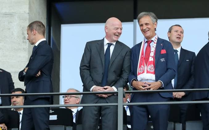 Aleksander Ceferin (Präsident UEFA), Gianni Infantino (Präsident FIFA), Dominique Blanc (Präsident SFV) auf der Tribüne Fußball Fussball Europameisterschaft Euro 2024 EM Herren Saison 2023 2024 29.06.2024 Schweiz SUI vs. Italien ITA in Berlin DFL regulations prohibit any use of photographs as image sequences and or quasi-video.