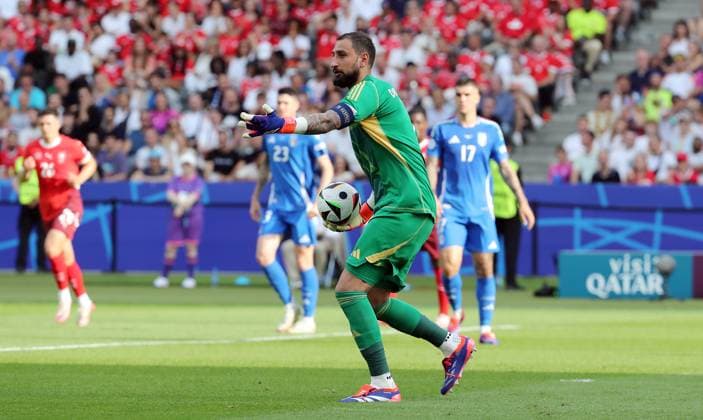 Torwart Gianluigi Donnarumma Einzelbild Freisteller Aktion Fußball Fussball Europameisterschaft Euro 2024 EM Herren Saison 2023 2024 29.06.2024 Schweiz SUI vs. Italien ITA in Berlin DFL regulations prohibit any use of photographs as image sequences and or quasi-video.