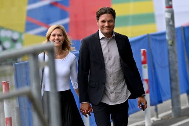 29.06.2024, xjrdrx, Fussball EM 2024 1 8 Finale, Deutschland - Dänemark emspor, v.l. Edin Terzic mit seiner Frau Kora Wölm (UEFA REGULATIONS PROHIBIT ANY USE OF PHOTOGRAPHS as IMAGE SEQUENCES and or QUASI-VIDEO) Dortmund