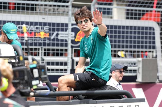Fahrerparade, Lance Stroll (Aston Martin), Rennen, Grosser Preis von Oesterreich, Motorsport, Herren, Formel 1, 30.06.2024 Spielberg Steiermark Oesterreich