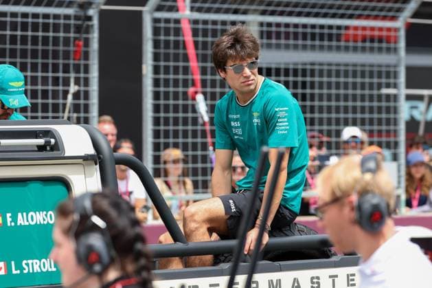 Fahrerparade, Lance Stroll (Aston Martin), Rennen, Grosser Preis von Oesterreich, Motorsport, Herren, Formel 1, 30.06.2024 Spielberg Steiermark Oesterreich