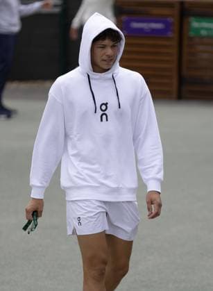 Ben Shelton of USA in action Wimbledon Tennis Championships, Practice and Previews, The All England Lawn Tennis and Croquet Club, London, UK - 30 Jun 2024  Copyright: xJavierxGarcia Shutterstockx 14560182ab