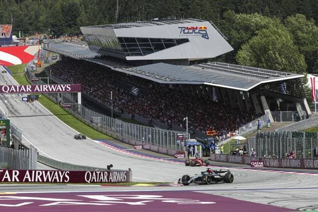 63 RUSSELL George (gbr), Mercedes AMG F1 Team W15, action during the Formula 1 Qatar Airways Austrian Grand Prix 2024, 11th round of the 2024 Formula One World Championship, WM, Weltmeisterschaft from June 28 to 30, 2024 on the Red Bull Ring, in Spielberg, Austria - F1 - AUSTRIAN GRAND PRIX 2024 DPPI Panoramic  240630_R11_AUSTRIA_DP_FG002570