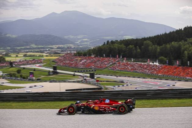 16 LECLERC Charles (mco), Scuderia Ferrari SF-24, action during the Formula 1 Qatar Airways Austrian Grand Prix 2024, 11th round of the 2024 Formula One World Championship, WM, Weltmeisterschaft from June 28 to 30, 2024 on the Red Bull Ring, in Spielberg, Austria - F1 - AUSTRIAN GRAND PRIX 2024 DPPI Panoramic  240630_R11_AUSTRIA_DP_XB3_0360