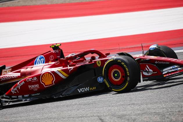 55 SAINZ Carlos (spa), Scuderia Ferrari SF-24, action during the Formula 1 Qatar Airways Austrian Grand Prix 2024, 11th round of the 2024 Formula One World Championship, WM, Weltmeisterschaft from June 28 to 30, 2024 on the Red Bull Ring, in Spielberg, Austria - F1 - AUSTRIAN GRAND PRIX 2024 DPPI Panoramic  240630_R11_AUSTRIA_DP_XB3_0316