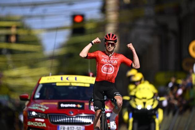 Sport Themen der Woche KW26 Sport Bilder des Tages French Kevin Vauquelin of Arkea-BB Hotels celebrates as he crosses the finish line to win stage 2 of the 2024 Tour de France cycling race, from Cesenatico, Italy to Bologna, Italy (198,7km) on Sunday 30 June 2024. The 111th edition of the Tour de France starts on Saturday 29 June and will finish in Nice, France on 21 July. JASPERxJACOBS  x95564799x
