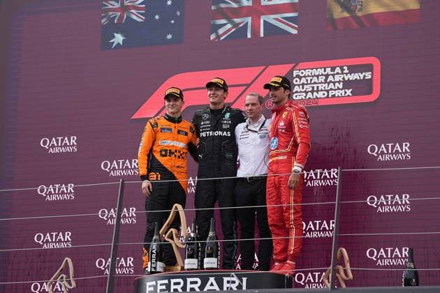 30.06.2024, Red Bull Ring, Spielberg, Formel 1 Großer Preis von Österreich 2024 , im Bild Sieger George Russell (GBR), Mercedes-AMG Petronas Formula One Team, 2.Platz für Oscar Piastri (AUS), McLaren F1 Team, 3.Platz für Carlos Sainz Jr. (ESP), Scuderia Ferrari HP Defodi-506_20240630_hbr_7748