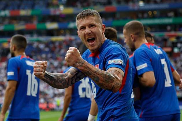 EURO 2024, England - Slowakei England v Slovakia: Round of 16 - UEFA EURO, EM, Europameisterschaft,Fussball 2024 Juraj Kucka of Slovakia celebrates 1st goal during the UEFA EURO 2024 round of 16 match between England and Slovakia at Arena AufSchalke on June 30, 2024 in Gelsenkirchen, Germany. Gelsenkirchen Arena AufSchalke Germany Germany Copyright: xRichardxSellers Sportsphoto APLx 14043383