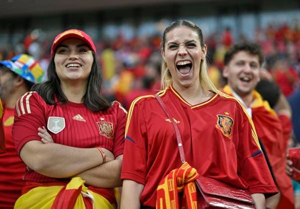 30.06.2024, Fussball UEFA EURO, EM, Europameisterschaft,Fussball 2024, Achtelfinale, Spanien - Georgien, im Köln Stadion, Die Spanierinnen feiern