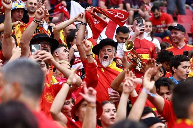 Fans of Spain Spain v Georgia, UEFA European Championship, EM, Europameisterschaft 2024, Round of 16, Football, Cologne Stadium, Cologne, Germany - 30 Jun 2024 EDITORIAL USE ONLY No use with unauthorised audio, video, data, fixture lists, club league logos or live services. Online in-match use limited to 120 images, no video emulation. No use in betting, games or single club league player publications. Copyright: xMichaelxZemanek Shutterstockx 14562306e