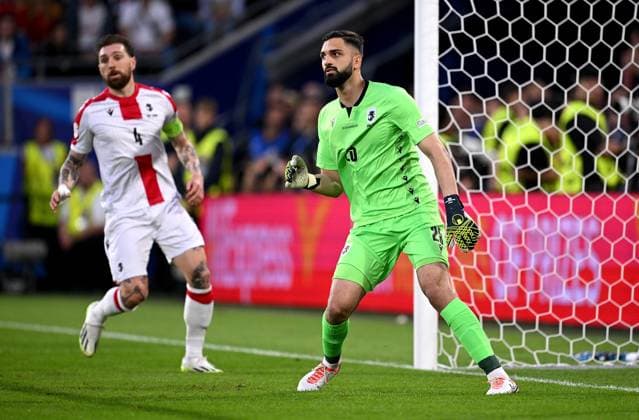Fussball Euro 2024 Achtelfinale 30.06.2024 Spanien - Georgien Torwart Giorgi Mamardashvili (Georgien)
