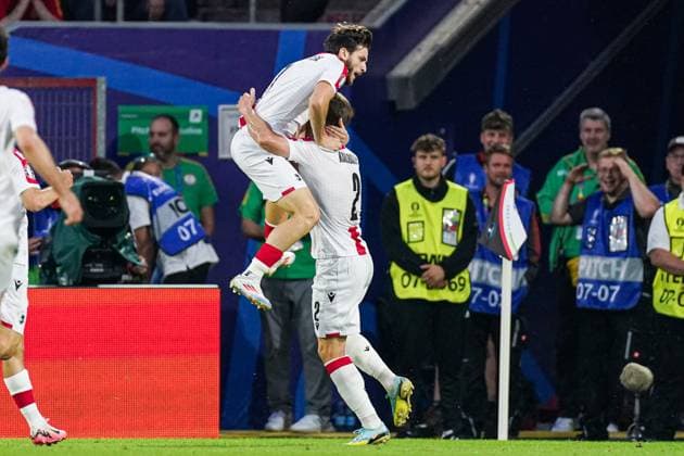 2024-06-30 Spain v Georgia - Round of 16 - UEFA EURO, EM, Europameisterschaft,Fussball 2024 COLOGNE, GERMANY - JUNE 30: Khvicha Kvaratskhelia of Georgia, Otar Kakabadze of Georgia celebrate the first goal during the Round of 16 - UEFA EURO 2024 match between Spain and Georgia at Cologne Stadium on June 30, 2024 in Cologne, Germany. (Photo by Joris Verwijst BSR Agency) Cologne Germany Content not available for redistribution in The Netherlands directly or indirectly through any third parties. Copyright: xBSRxAgencyx