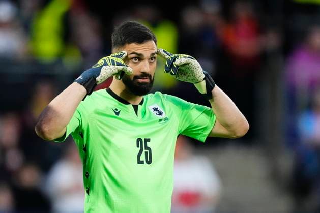 Spain v Georgia: Round of 16 - UEFA EURO, EM, Europameisterschaft,Fussball 2024 Giorgi Mamardashvili goalkeeper of Georgia and Valencia CF gestures during the UEFA EURO 2024 round of 16 match between Spain and Georgia at Cologne Stadium on June 30, 2024 in Cologne, Germany. Cologne Germany  Copyright: xJosexBretonx originalFilename:bretonhernandez-spainvge240630_npAo8.jpg